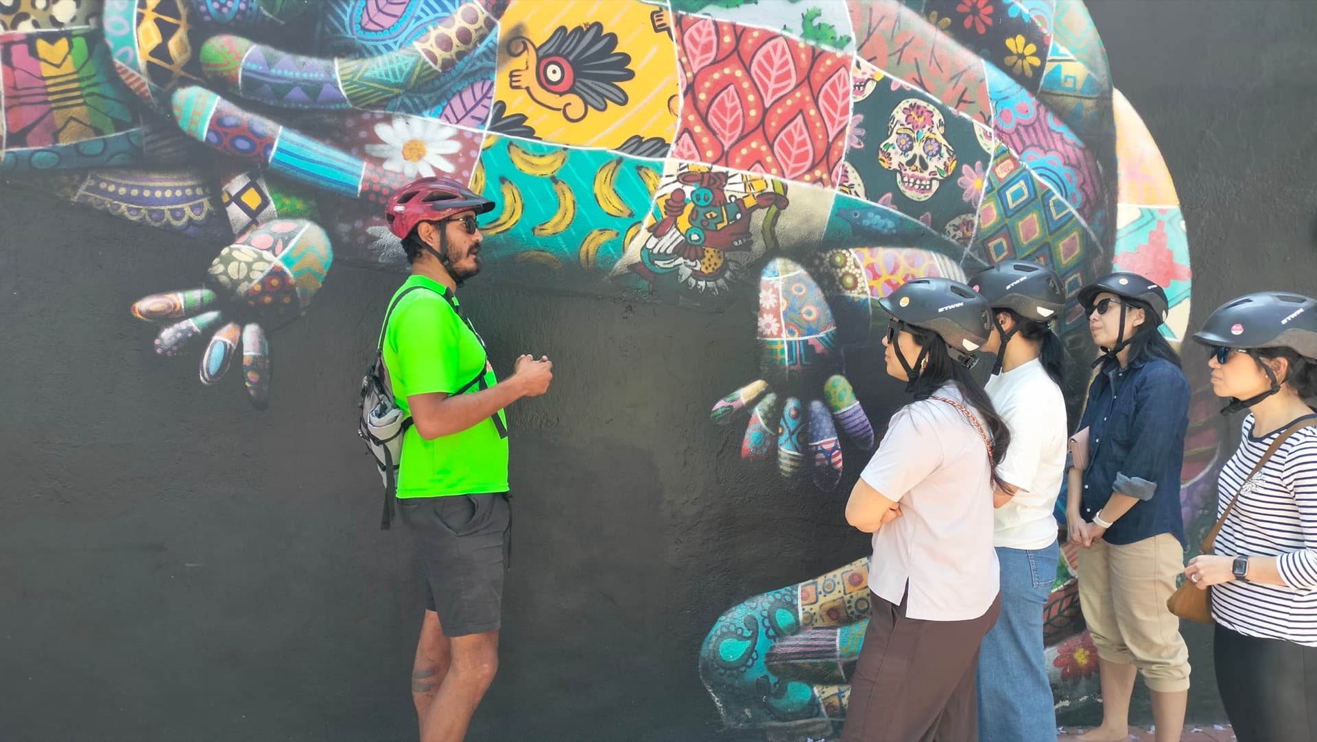 Graffiti & Street Art by Bike — photo 1 of 9