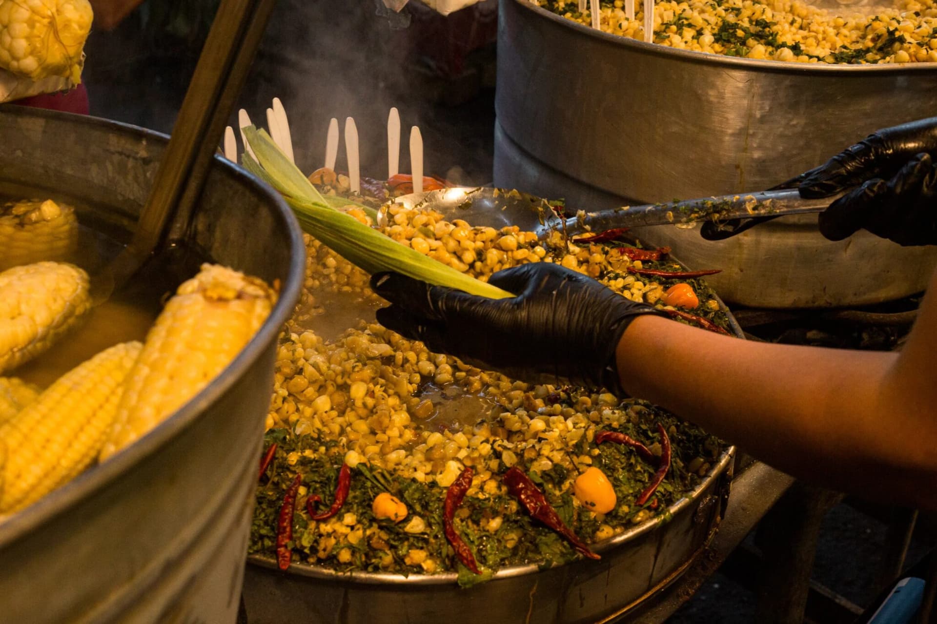 Adventure in Mercado de Jamaica — photo 5 of 10